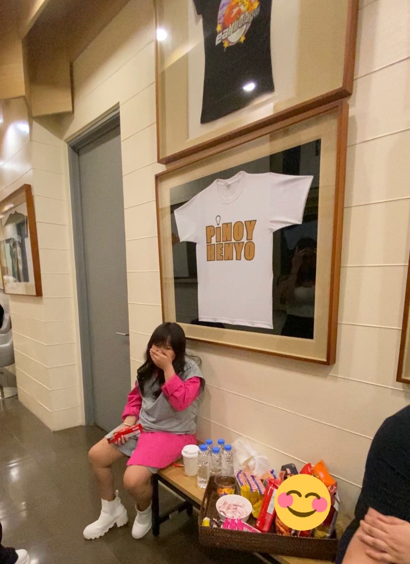 Dito lang kami waiting sa labas 😂