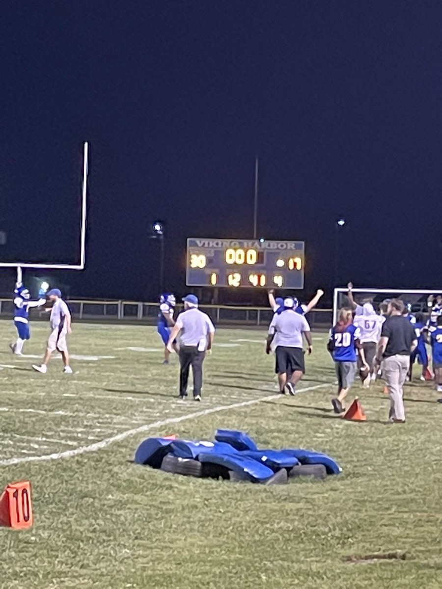 ValleyHS Athletics (@_vhs_athletics) on Twitter photo Valley beats John Hardin 30-17 at Viking Harbor!
What a comeback win!
🔵🟡⚪️
<a href="/kyhighs/">Jason Frakes</a> <a href="/JCPS_Valley/">Valley High School</a> <a href="/ValleyViking033/">Valley High School</a> Valley beats John Hardin 30-17 at Viking Harbor!
What a comeback win!
🔵🟡⚪️
<a href="/kyhighs/">Jason Frakes</a> <a href="/JCPS_Valley/">Valley High School</a> <a href="/ValleyViking033/">Valley High School</a>
