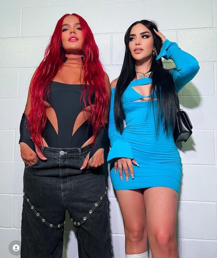 ColombiaKarolG's tweet photo. Mamasitas 🤤🤤🤤❤️‍🩹
Hace rato deseaba tanto esta foto ❤️‍🩹
Kim Loaiza junto a Karol G https://t.co/IDdx0iRa6X
