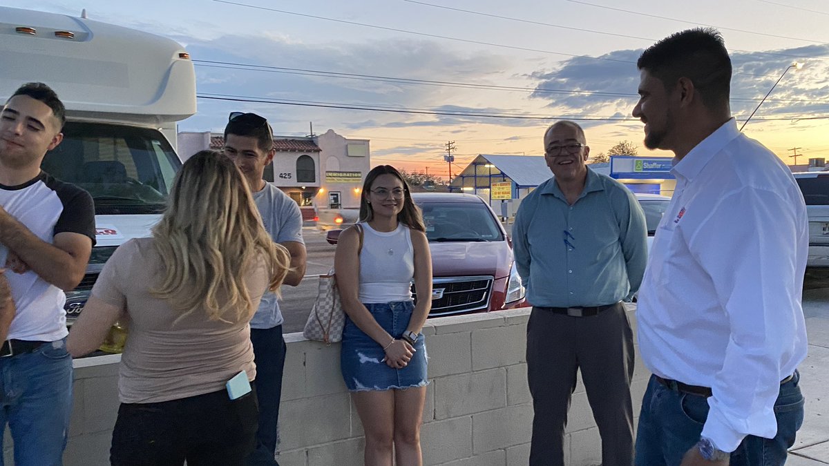 FreedomLoverAZ's tweet photo. Team Pozzolo had a great time at the @Luis4Congress Grand Opening of his campaign office on 12th and Ajo. I loved connecting with community members who heard him for the first time tonight and also our volunteers from all over #AZCD7. #PeopleFirst #TogetherWeWill https://t.co/HbnlpYdQHI