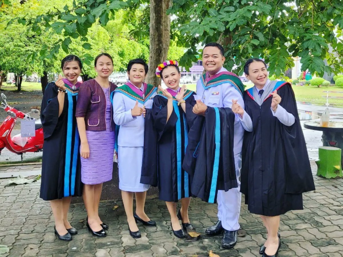 Suthida42477129's tweet image. คณิตศาสตร์ต้องเจออุปสรรค แม้จะหนักต้องเข้มแข็งไม่ท้อถ้อย คณิตศาสตร์ไม่มีสิทธิ์สำออย.........#Mathematics  #Statistics #mathstat