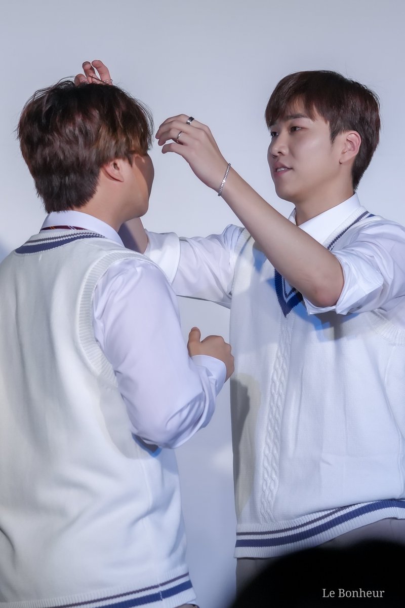 LeBonobono's tweet photo. 20220807 #BF #JEONGMIN &amp; #HYUNSEONG JAPAN LIVE EVENT 'DUET' 
20:00 制服DAY フォトタイム📸 https://t.co/N1zhgnKAG8