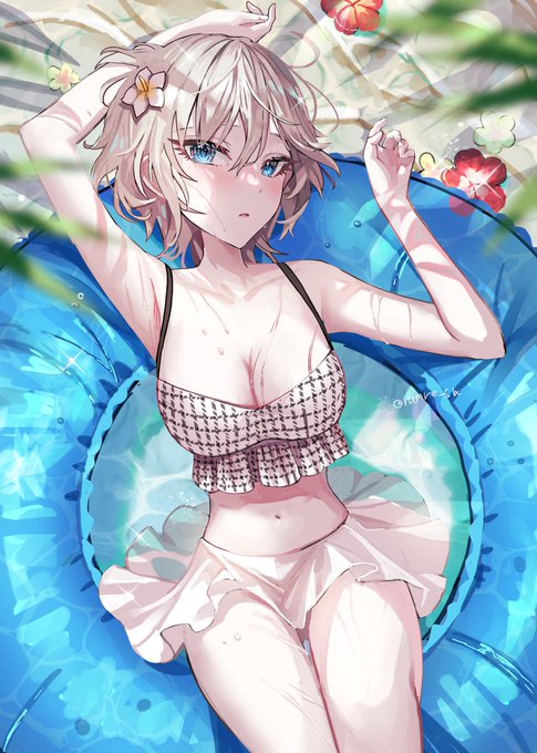#夏が終わりそうだし今年描いた水着絵を貼ろう

気に入ってるのはこの辺〜 