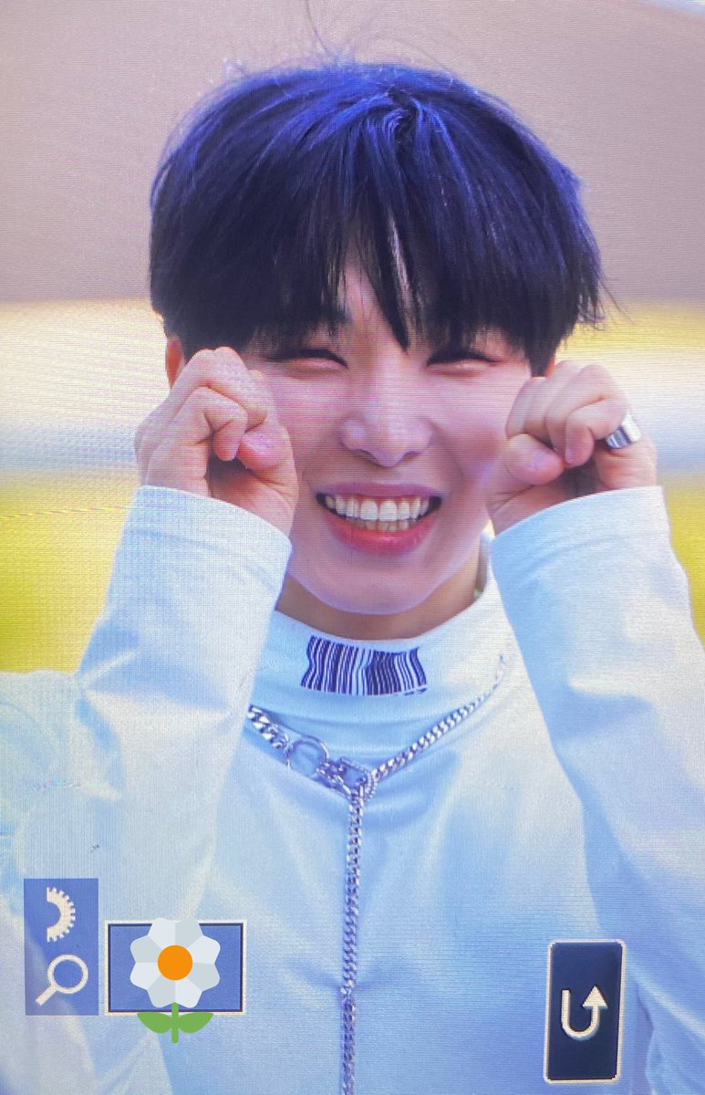 BD96_'s tweet photo. 220924✿음중 미팬
#oneus #원어스 #seoho #서호 #이서호 #ソホ 애구 넘 귀여운뎅🥺🤍🤍🤍 https://t.co/HBQdXSg2gB
