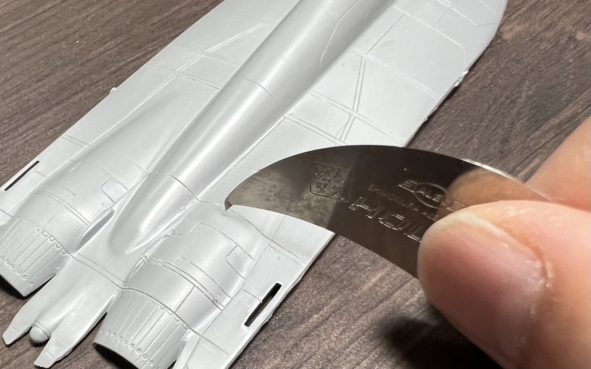 ogu512bb's tweet image. #ICMmodels 1/72
#MiG29
#GHOSTOFKYIV

決してヨレた凹モールドではないんだけど、気持ちシャキッとさせたくて追いスジボリ。

呼吸を整え心を落ち着かせ精神は指先に集中し、無心でスジボリをなぞる。

ほぼ写経やないか。