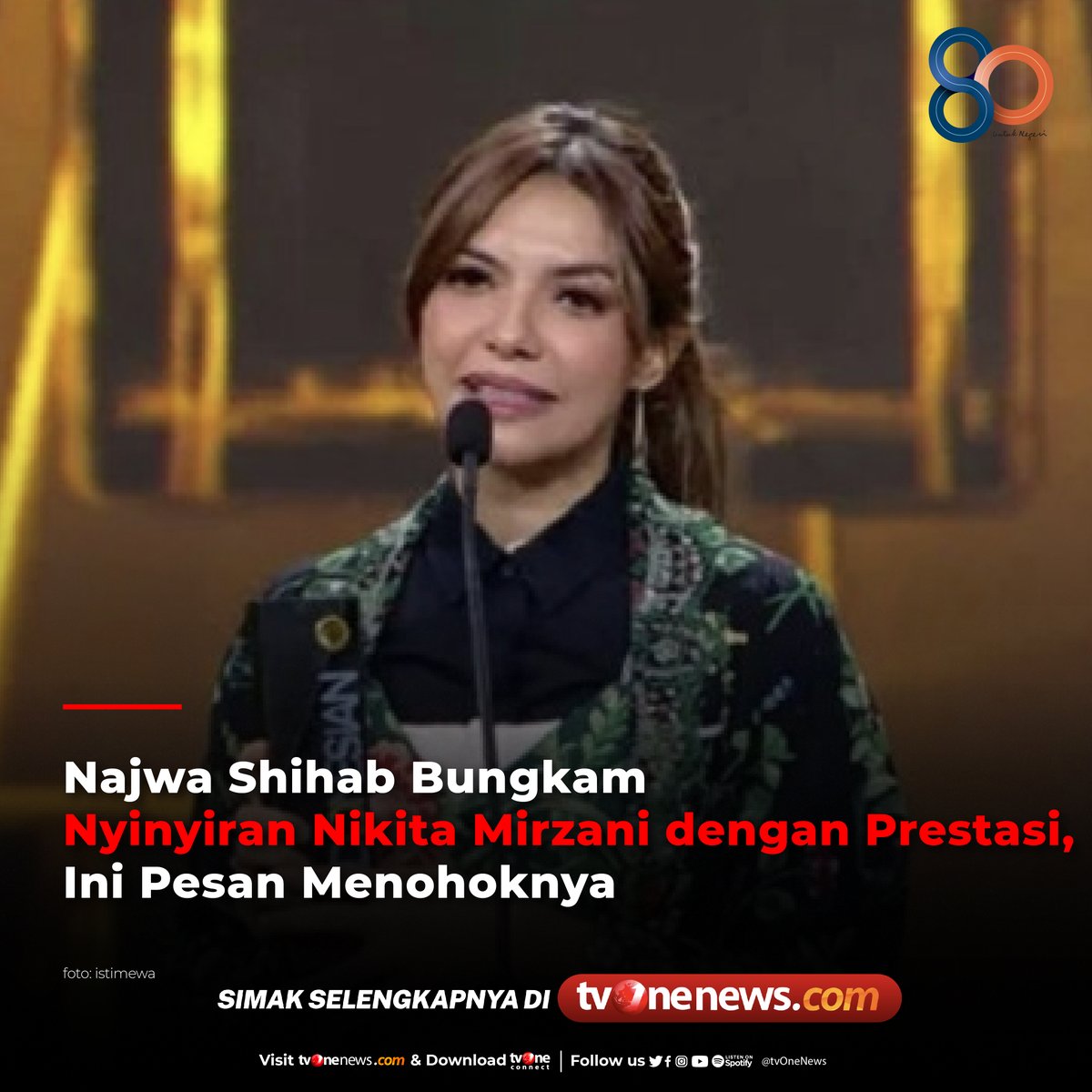 tvOneNews's tweet photo. Najwa Shihab berhasil membawa pulang piala dalam ajang penghargaan Indonesian Television Awards 2022, sukses meraih prestasi lewat raihan piala kategori Public Figure Inspiratif Terpopuler . 

Simak berita selengkapnya di https://t.co/H0rkdsS6AK
#NewsOne #CariBeritaditvOne https://t.co/ArWUm6Po0i