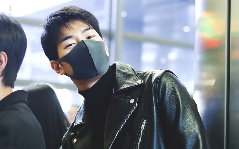 Module1028's tweet image. 🍂🍁
라이더남자의 계절이 왔다