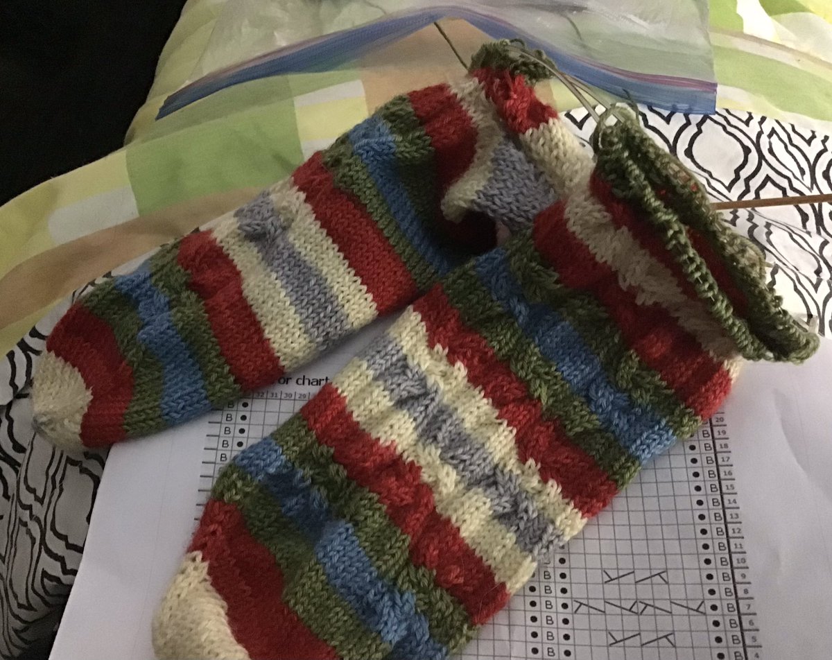 Jocelynn13's tweet photo. #knitting #knitstuff #handmade #handknitsocks #socks #twoatatime Bouton D’Or socks are coming along nicely! https://t.co/Ax5DEKVfNE
