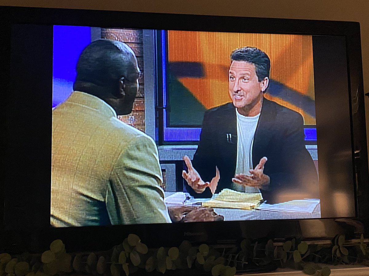 AClementsWKRC's tweet photo. Just watching the #Lakers doc on Hulu, and my boy @Local12Gary is stealing the show. #MrBigTime 
@Local12 https://t.co/WyXcdmzW13