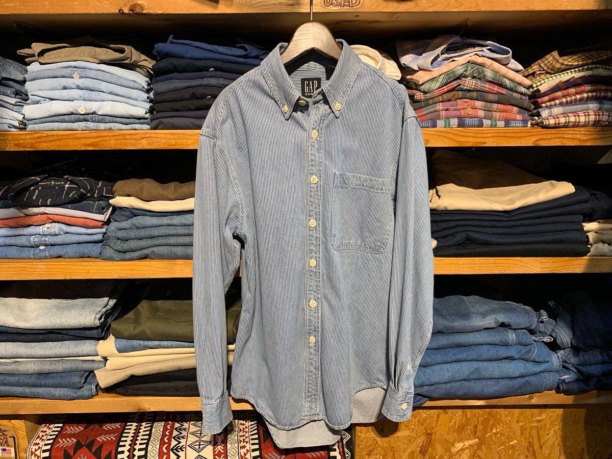 outsidekawasaki's tweet photo. USED OLD GAP
Hickory Long Sleeve Shirts
Size S
Mぐらい
Price¥5280Taxin
オールドギャップ!
胸元大きなポケットが
ワンポイントに!
ワークな雰囲気も
GOODです👍
#川崎 #古着 #ユニセックス #アメカジ #oldgap #オールドギャップ #gap #ギャップ #長袖シャツ #ヒッコリーシャツ #川崎古着マップ https://t.co/ntI7FFAlzv