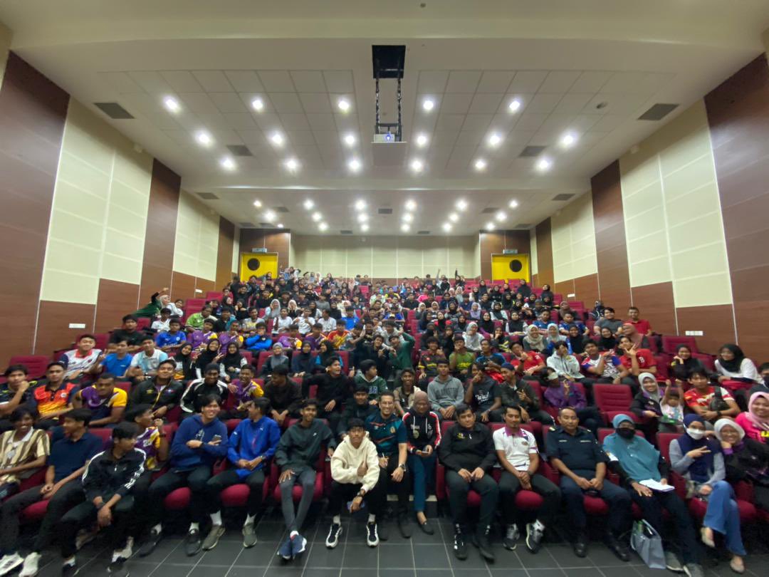 ATLET UiTM PAHANG TIDAK GENTAR

Sesi taklimat khas bagi kontijen Karnival Sukan Mahasiswa (KARiSMA) UiTM Cawangan Pahang telah diadakan semalam (Jumaat) sebagai persediaan atlet untuk hadapi saingan KARiSMA yang akan berlangsung minggu hadapan.

SELAMAT MAJU JAYA DIUCAPKAN🔥