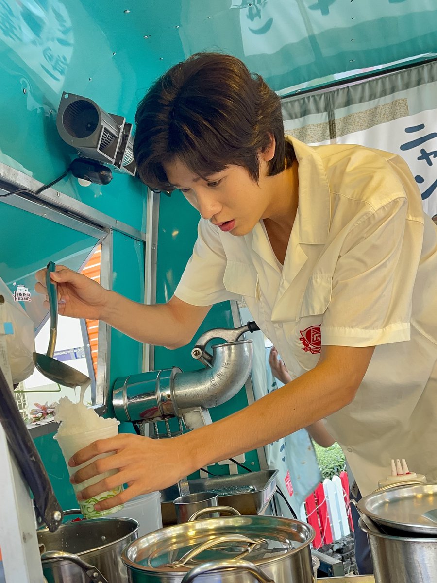 JimmyHouse_'s tweet photo. 💖🍧 คิดถึงพ่อค้าน้ำแข็งไสคนเท่จังเลยค้าบ 🥺

#จมอ่านว่าจอมอ #ลูกสมุนของจอมอ #jimmy_jimmoi https://t.co/qmEFAZOnLq