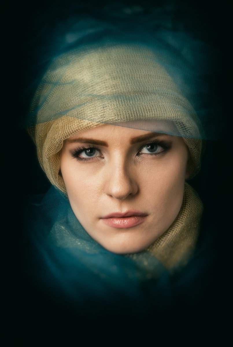 erozman's tweet photo. A portrait from back in the day… https://t.co/szWzYHrS9b