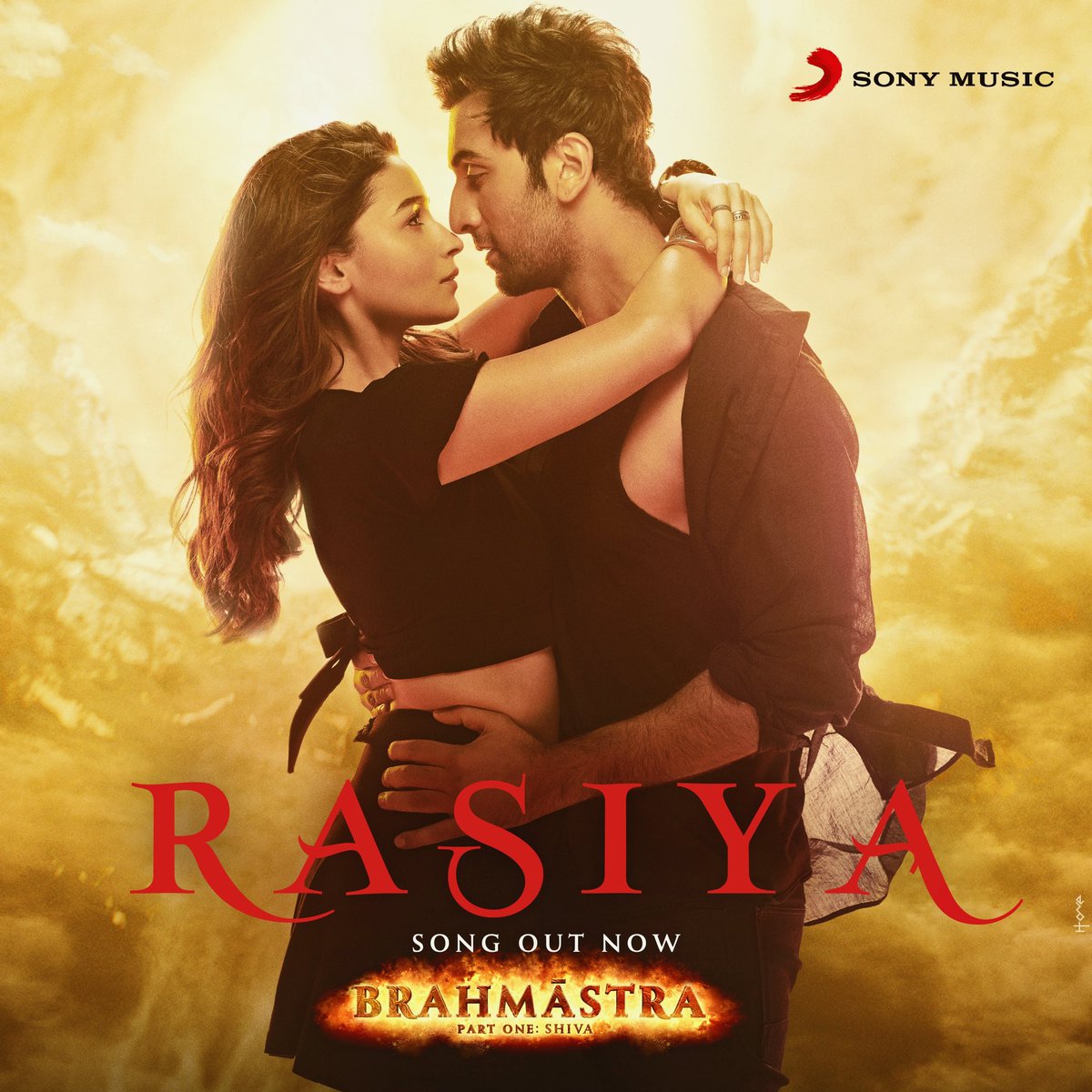 Rasiya out now:)
Thank you Pritam Da 🙌🏽♥️
<a href="/ipritamofficial/">Pritam</a> 

youtu.be/ZIihoTi4pzI