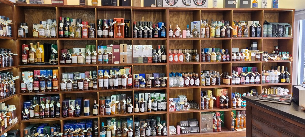 TheWhiskyMaker's tweet photo. It's not @whiskyliveParis or the @WhiskyExchange Show in London next week but it is the @WhiskyshopSA in the @VandAWaterfront #CapeTown 
Come down and celebrate #HeritageDay  with us and some #proudlySA 🇿🇦 @BainsWhisky https://t.co/UYOP2I6f8o