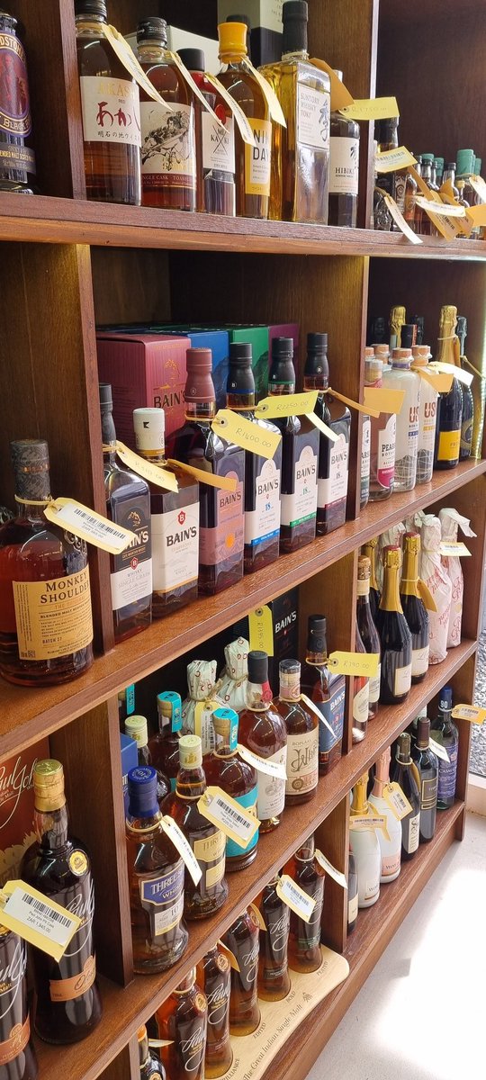 TheWhiskyMaker's tweet photo. It's not @whiskyliveParis or the @WhiskyExchange Show in London next week but it is the @WhiskyshopSA in the @VandAWaterfront #CapeTown 
Come down and celebrate #HeritageDay  with us and some #proudlySA 🇿🇦 @BainsWhisky https://t.co/UYOP2I6f8o