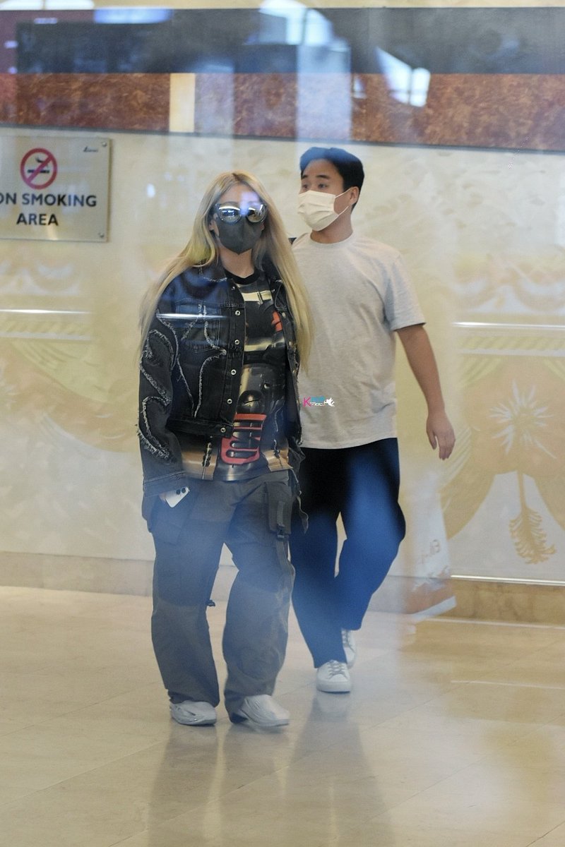 MyKpopHuntress's tweet photo. 220924 CL @ KLIA Malaysia (KUL>CGK) #GoodVibes #GoodVibesWeekender
#CL #CLinMY #Chaelin #ChaelininMY
#GVW2022 -2- https://t.co/rGNMVSx3F9