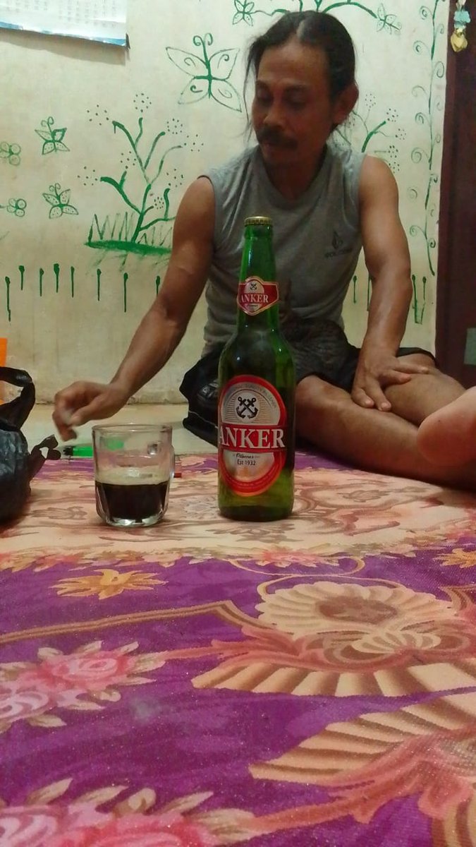 Rajaraf31616396's tweet photo. @Maya2794 Nie mut kontol aq tante https://t.co/ULLUTlGFM6