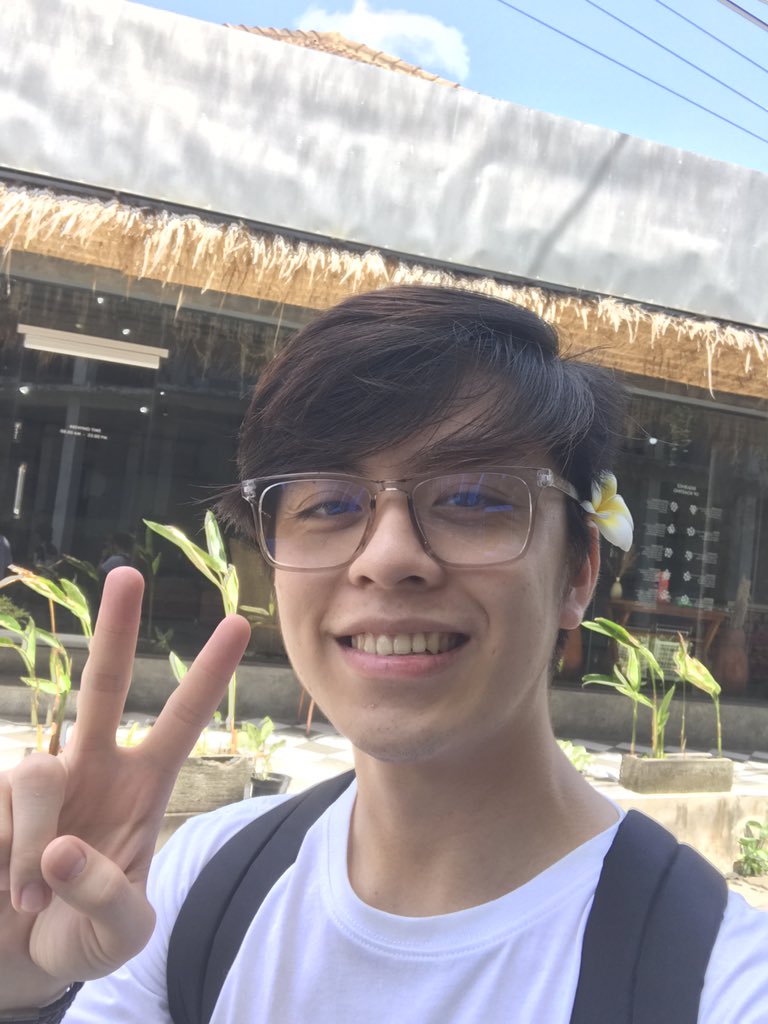 starfess's tweet photo. -hey salam dua jari dari Fenly UN1TY ✌🏻 https://t.co/lvk7iL47qI