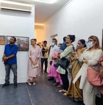 GerAmbBD's tweet photo. Inaugurated 1st solo exhibition "The Transient" by #CrossCultureProgram fellow Aneek Anwar at the new premises of Kalakendra gallery in Lalmatia, 9/4 Block D yesterday. Outstanding photos by a talented 🇧🇩 photographer - highly recommend to watch them until 10 October! https://t.co/htsIMSXWWF