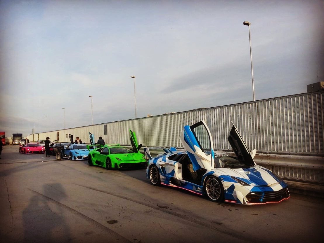 morohoshi_7777's tweet photo. ⭐️モロシエラゴ①⭐️
#lamborghini #ランボルギーニ #morohoshi #諸星伸一 #fightingstar #ファイティングスター #fsbk #カスタム #スワロフスキー #swarovski #tokyo #japan https://t.co/JNE10CTbd7