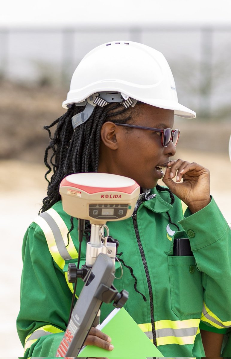 FridaMwangi1's tweet image. Diaries of an engineering surveyor.
Isn&apos;t Engineering Survey wonderful? Instant/tangible results of your surveying work.
Some site moments though, require you to stop and reflect. 
#Surveylife