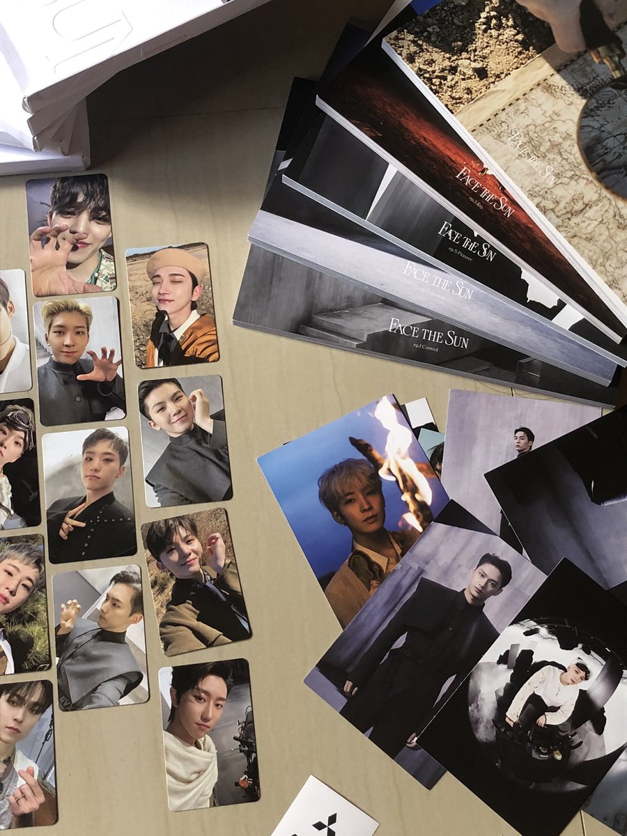 kimchihoshi's tweet photo. My fts albums are already received and unboxed. Although may mga dents ung mga albums, hindi naman na damage ung mga pc and other album inclusions and super worth it din ang pag hihintay. 

Thank You @MerchadoraPh! 
#MPHs_Feedbacks https://t.co/GbFsZTb8D0