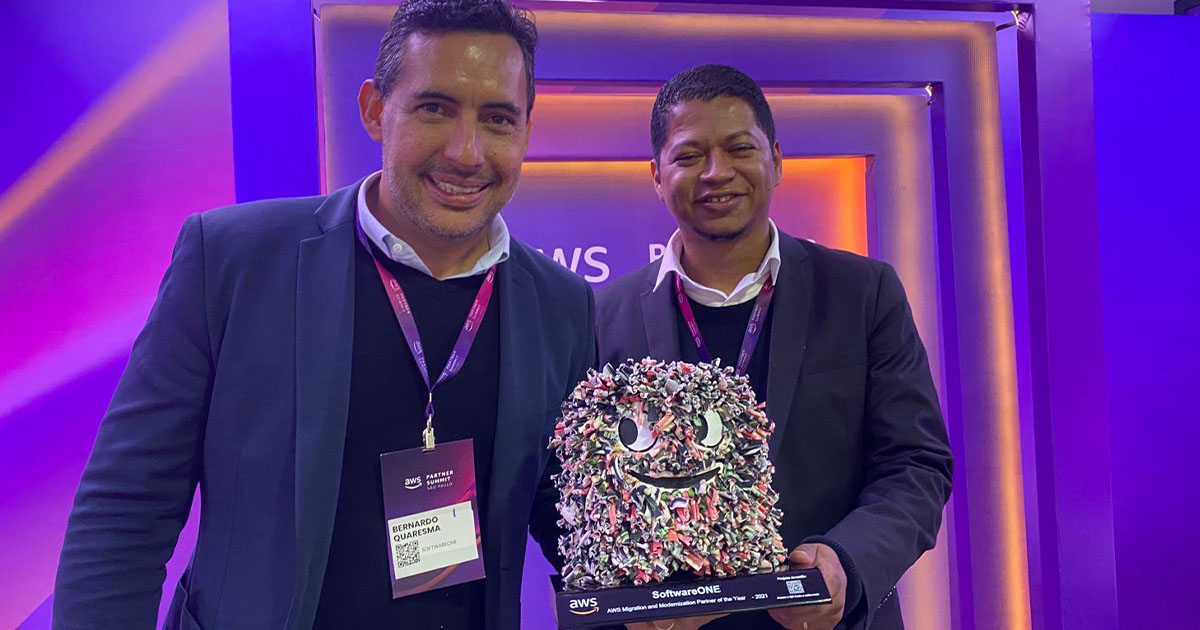 SoftwareOne's tweet photo. Congratulations to @SoftwareONE_br and #teamSoftwareONE Chile who have been awarded the AWS Migration and Modernization Partner of the Year at the AWS #PartnerSummit!
#AWSCompetency #CloudMigration #CloudModernization #proud #PartnerOfTheYear #award @awscloud https://t.co/JSckBzr096