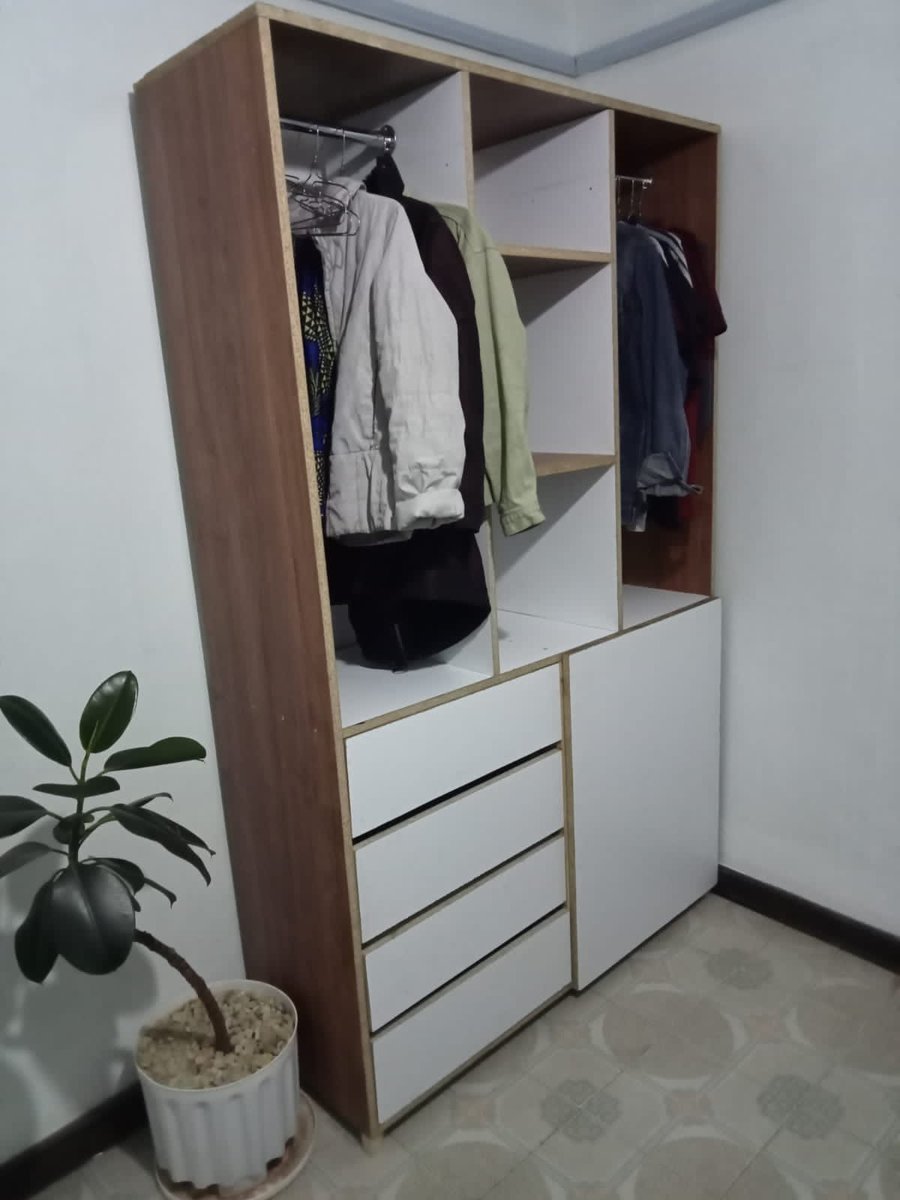 lialijoseph's tweet photo. Like a house but bothered over the fact that the landlord wasn’t mindful enough to fit it with a closet?

You don’t have to give it up altogether.

#Wardrobes
#Ask_And_It_Shall_Be_Carved

#LiaLi’s
#Carving_Smiles https://t.co/O9pFXjhs0z