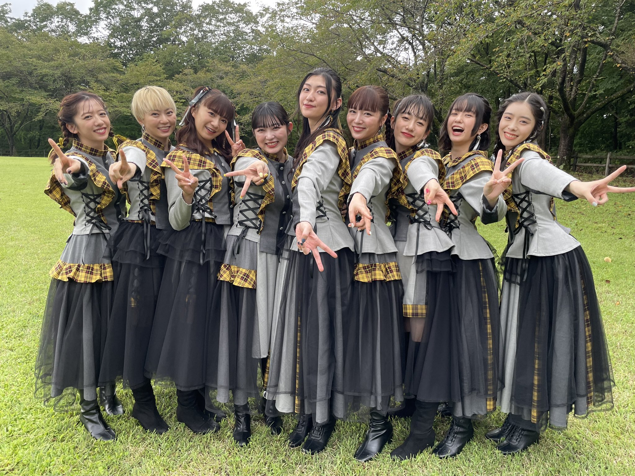 私立恵比寿中学 エビ中 ちゅうおん Day1 一部 ありがとうございました エビ中の歌声を楽しんでいただけたでしょうか 二部もよろしくお願いします チケットは開演1時間後まで販売中です T Co Jd0witwemy T Co T1kfoqivfa