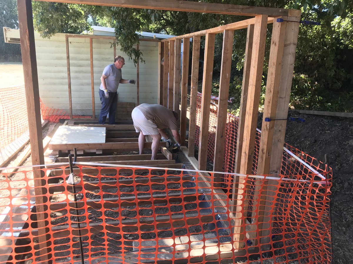 Na_Shers's tweet photo. #NaShers are building a new clean-room / store. @CoSandown @coopuk @nbrly @HIWCF @WightAid @HighSheriffIOW @UKMensSheds @RankFoundation @WestonFdn #Community #MentalHealth #MensSheds #iwnews #StillGoingStrong https://t.co/vkxLHT1kFZ