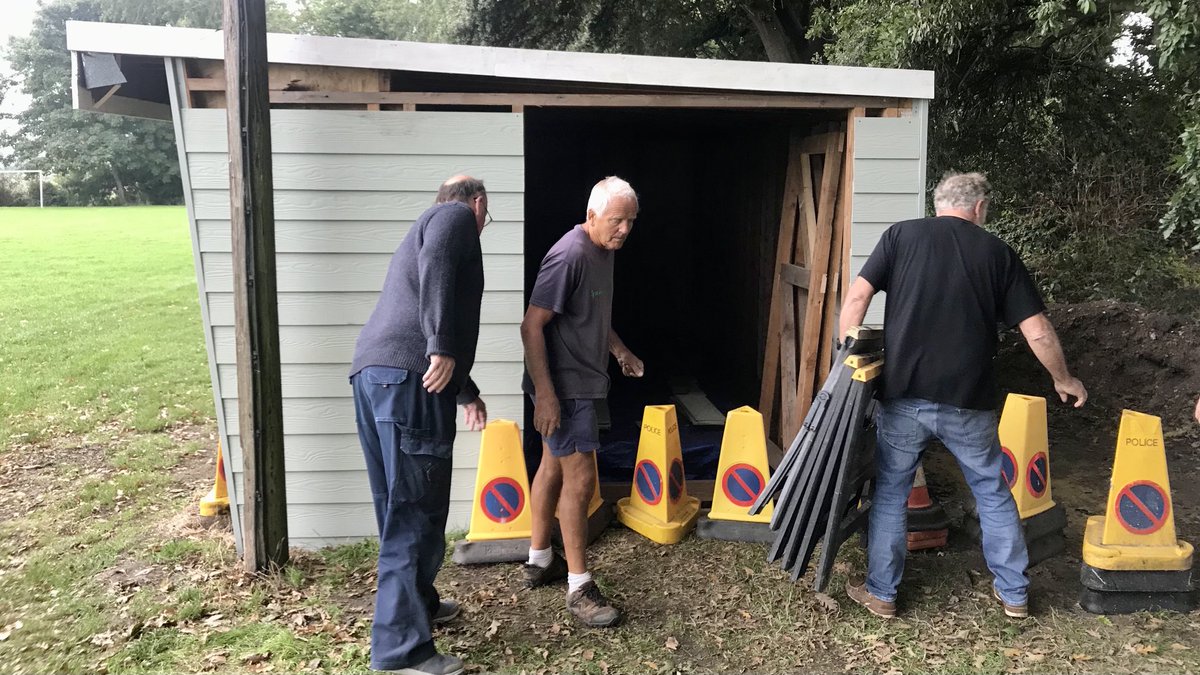 Na_Shers's tweet photo. #NaShers are building a new clean-room / store. @CoSandown @coopuk @nbrly @HIWCF @WightAid @HighSheriffIOW @UKMensSheds @RankFoundation @WestonFdn #Community #MentalHealth #MensSheds #iwnews #StillGoingStrong https://t.co/vkxLHT1kFZ
