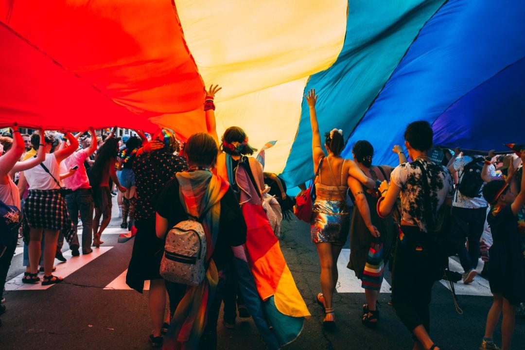 lsvd's tweet photo. Happy #Pride Gera, Landshut, Hamburg, Döbeln und Bad Hersfeld 🎉🌈💪🏾 Wir wünschen Euch einen kraftvollen #CSD. Passt auf Euch auf und seid solidarisch! In Hamburg findet heute der #BiPlusPride statt. https://t.co/H4gzPK40PA
