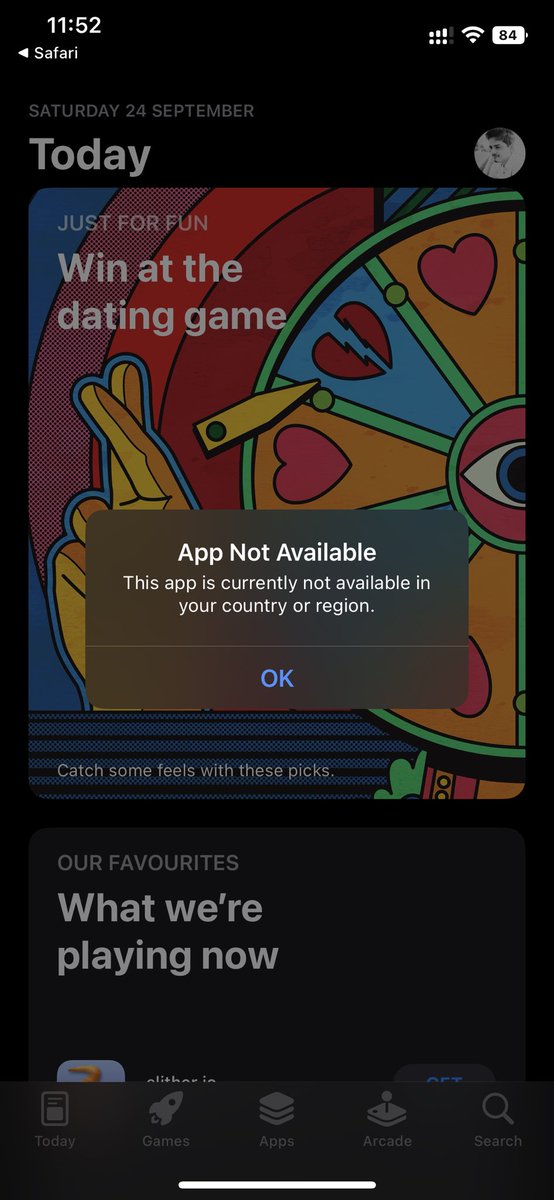 ShaikhShehzaad's tweet photo. @AmazonHelp Even after having Amazon app in my cellphone. https://t.co/AVzZb44uJw