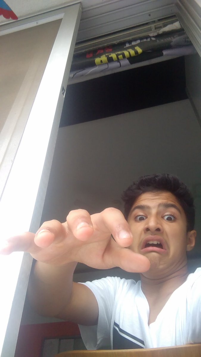 RaiyaniDev's tweet photo. 8th grade dev got no bitches, and I miss him https://t.co/7WpSBT8BsH