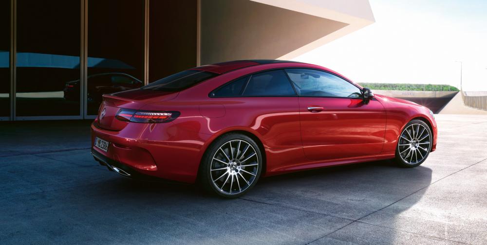 MBSW's tweet image. September celebrates a new plate month and soon you will begin to spot many 72 plates out on the road. What are the benefits of deciding to go for something brand new over a used vehicle? Read more: bit.ly/3S8D1BP

#PlateChange #72Plate #MercedesBenz #Mercedes #NewCar