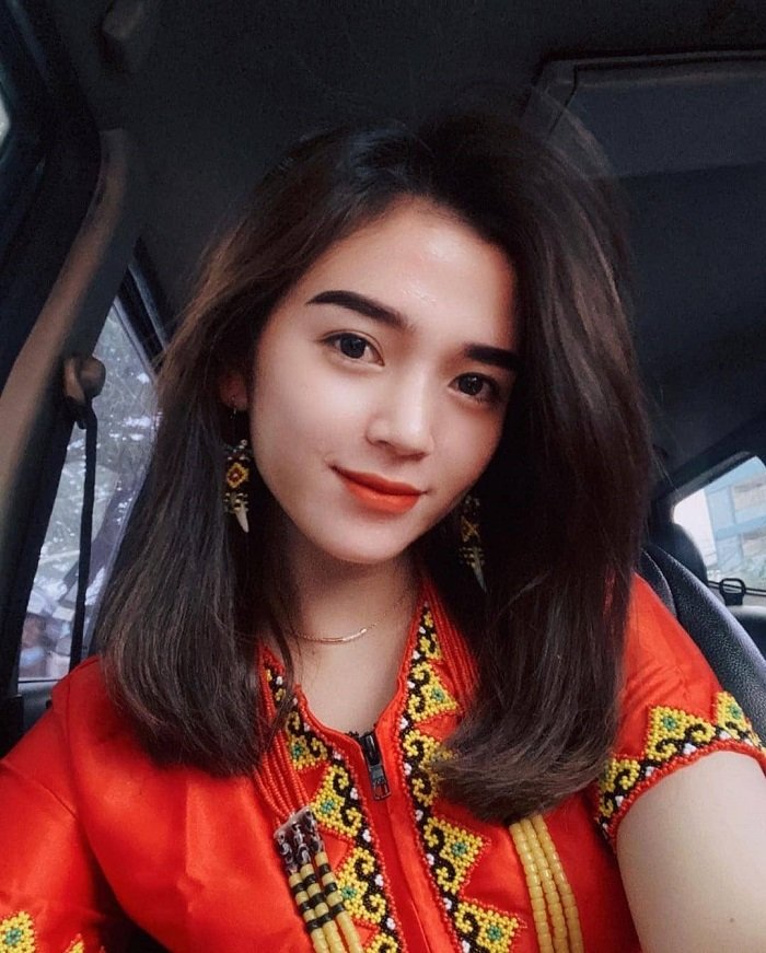 Masih ada yg bilang penduduk Kalimantan itu monyet atau genderuwo gak ya?