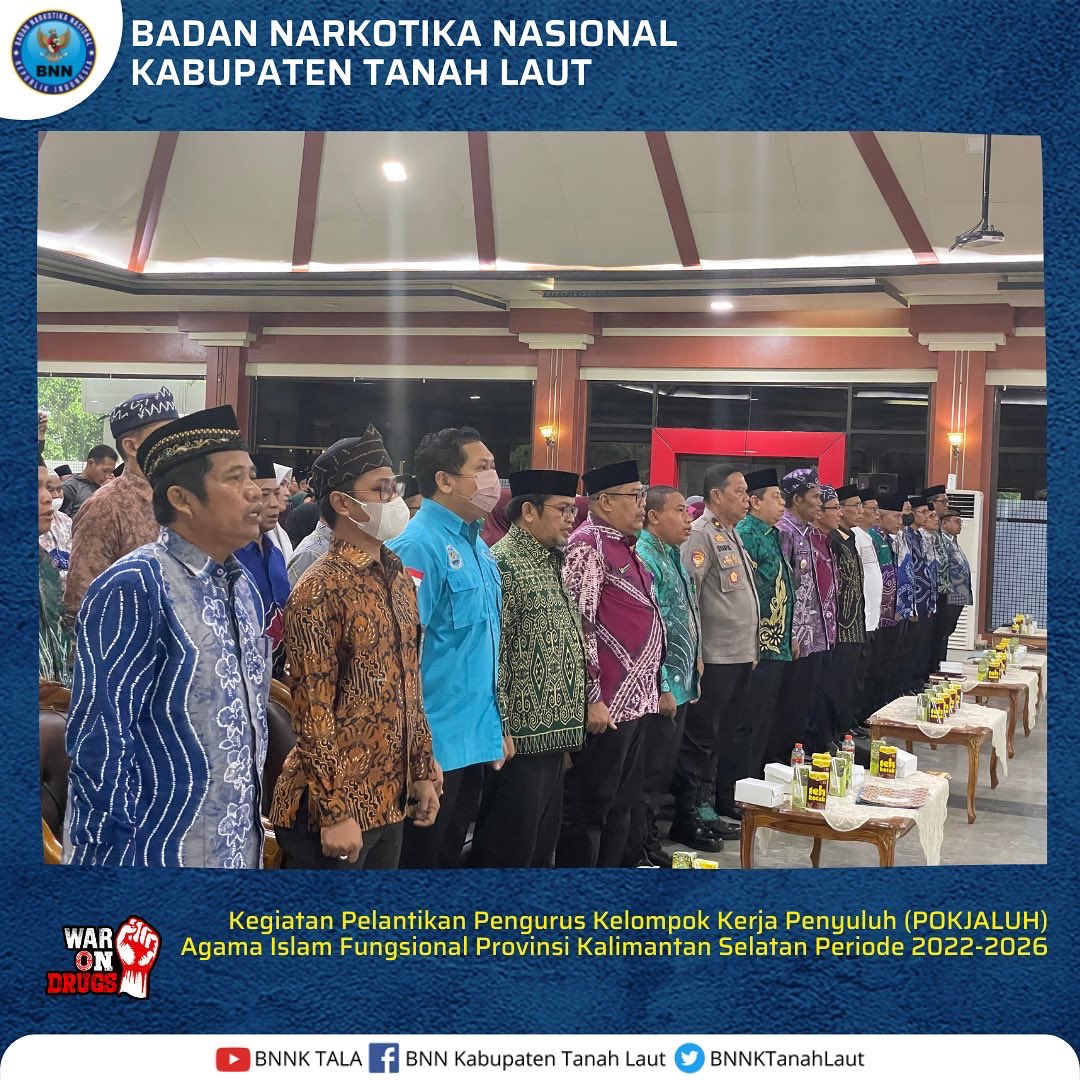 bnnktanahlaut's tweet photo. BNNK Tanah Laut menghadiri pelantikan pengurus kelompok kerja Penyuluh Agama Islam Fungsional Provinsi Kalimantan Selatan dilingkungan Kementerian Agama.
#WARONDRUGS
#SPEEDUPNEVERLETUP
#STOPCORONA
#DALASHANGITKADANARKOBA https://t.co/wXqvEMAeau