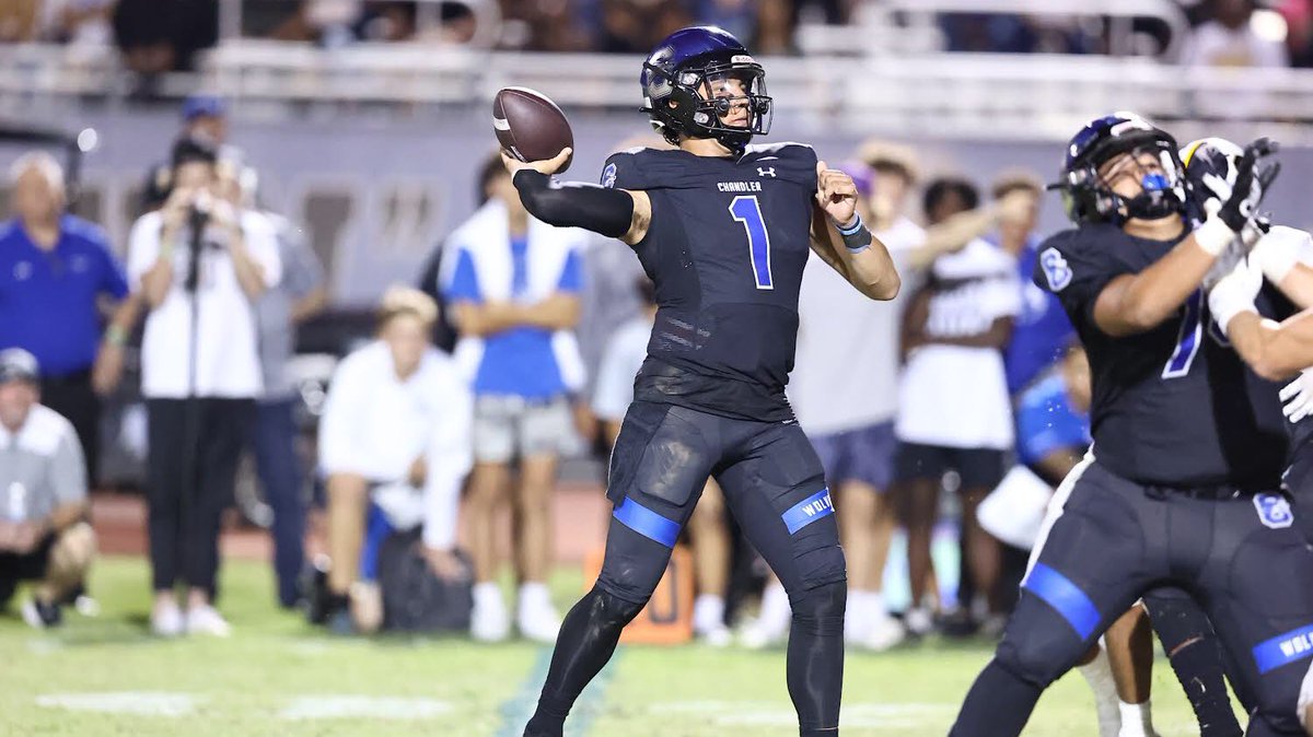 No. 9 Chandler brings the thunder 31-21 over Saguaro in lightning-delayed game! 💪 ✍️: maxpreps.com/news/Mk4ZaeslV…