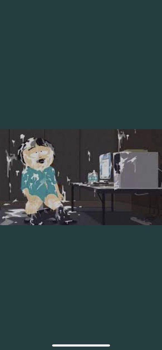 javiert900's tweet photo. Gill mclachlan after the whole of Geelong see him Friday night #paidpremiership #fridayfunwithgill #afl #alfgf #geelong #AFLGrandFinal #AFLCatsSwans https://t.co/wuy2XtLjtH
