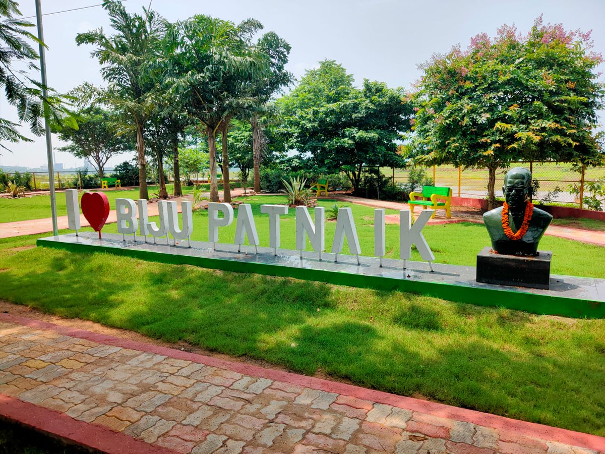 dipa_jajpur's tweet photo. Beautification &amp; renovation work of Kalinganagar Park, on the Biju Patnaik Marg, Kalinganagar Industrial Area, completed by JSW. @InvestInOdisha @idco_odisha @dm_jajpur @DebDasOri @MsmeDepartment @JitendriyaDash5 @dipaops https://t.co/g9p8EdeR4F