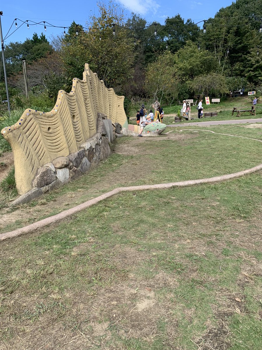 wtnb_sng_215's tweet photo. 27度の快晴。トモビオパークがなまらやばいとこってことを全身で感じている。俺たちはあとはいいライブするのみ https://t.co/q2UHDAhAmQ