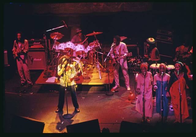 GeorgiosMasman2's tweet photo. #BobMarley & #theWailers perform the final show Sept. 23, 1980 at the former Stanley Theater in Pittsburgh. Attendee #DavidMeermanScott who was 19 at the time, captured the only known photos of the concert.
#reggae #OnThisDay #Anniversary https://t.co/pj2rgidVAn