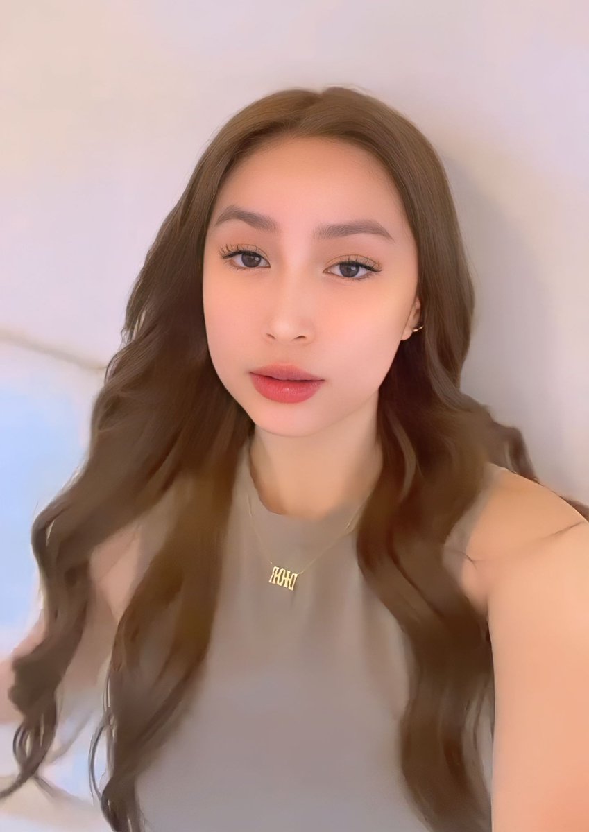 — Drop dead gorgeous as always. @iamyumigarcia 

→instagram.com/stories/iamyum…