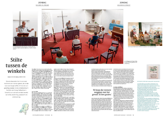 Stilte, bezinning, aandacht en ontmoeting tussen de winkels van Hoog Catharijne. Vandaag in Zondag-bijlage Nederlands Dagblad mijn reportage over stiltecentrum in Utrecht <a href="/Stiltecentrum/">Stiltecentrum HC</a> <a href="/ndnl/">Nederlands Dagblad</a> #jankasnl nd.nl/geloof/geloof/…