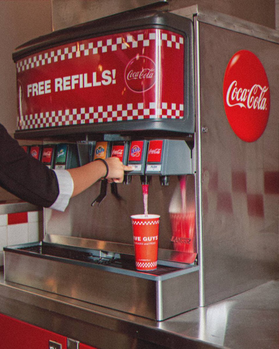 It's a soda, it's a mix. 🥤

A fresh, fizzy soda never looked so good—that's why you can have free refill every time! 

________
#fiveguyscrew #fiveguys #fiveguysqatar #soda #fiveguyssoda #freerefill #fiveguysburger #fiveguysburgersandfries #soda #doha #qatar #dohaqatar