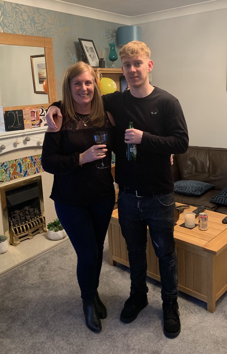 AnnmacEd's tweet image. Just like that , the youngest of my 4 children is now 2️⃣1️⃣.  I feel blessed 💚. Off to spend some 💰next week. Can we catch the Leipzig game somewhere in San Francisco? @sfcsc