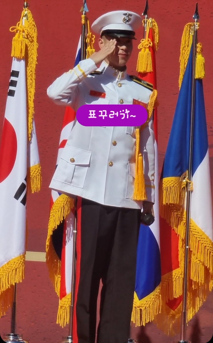Xx__PO_0202's tweet photo. 지후나~혼자 노래하느라 고생많았어~
군대에 보내니 이렇게 본업하는 걸 보는구나~!!!
해병대 최고👍👍👍 https://t.co/1lLdxzop8n