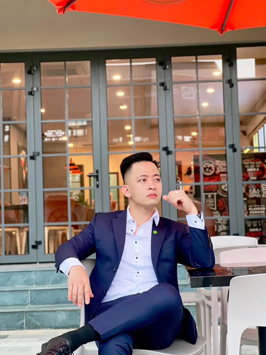 Phạm Minh Toàn có hình như có clip mà mất tiêu oy