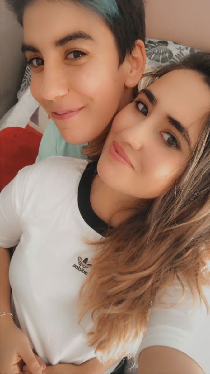 nurii16pi's tweet photo. Zorionak Caraculo! Disfruta mucho hoy y siempreee!!  Te quiero 💜💖 @24Vir24 https://t.co/yrzq2UKoSo